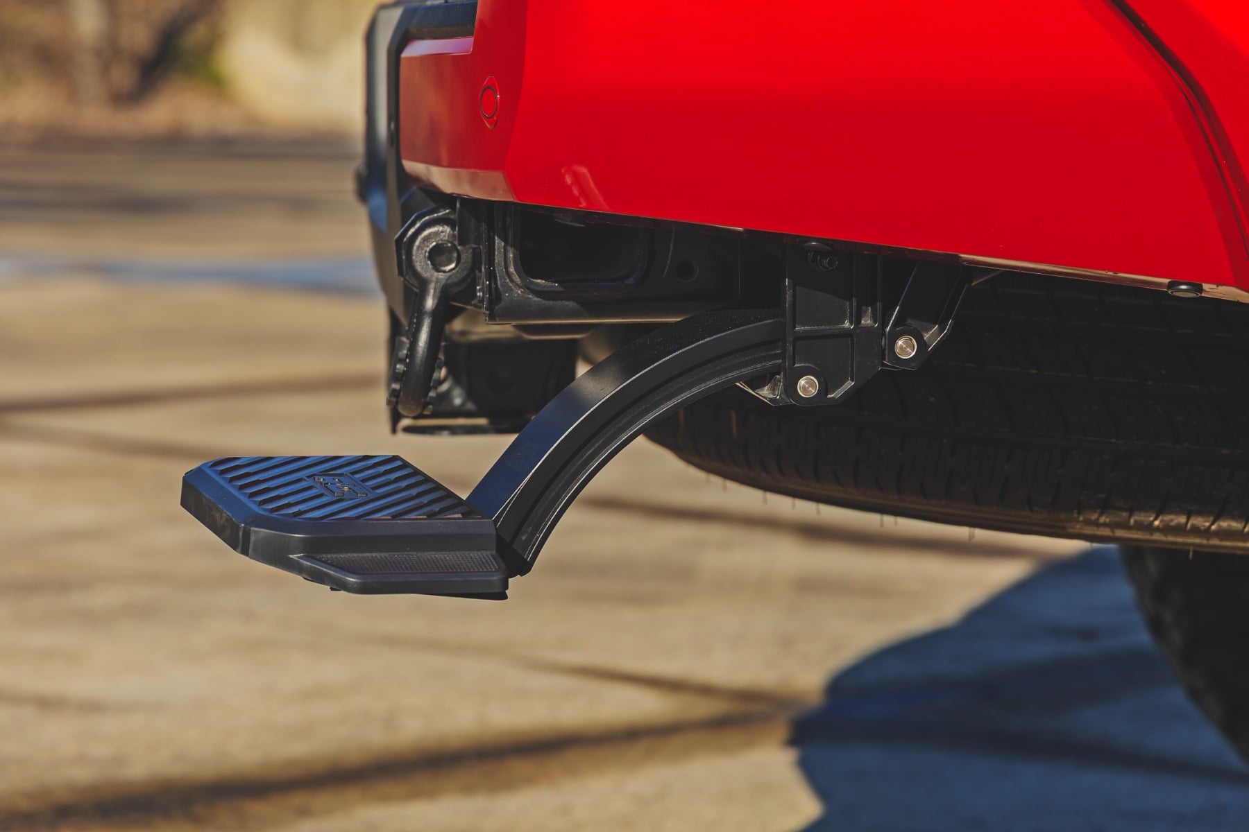 Retractable Bed Step | Manual Pull | Toyota Tacoma 2WD/4WD (2024-2026) - Image 6