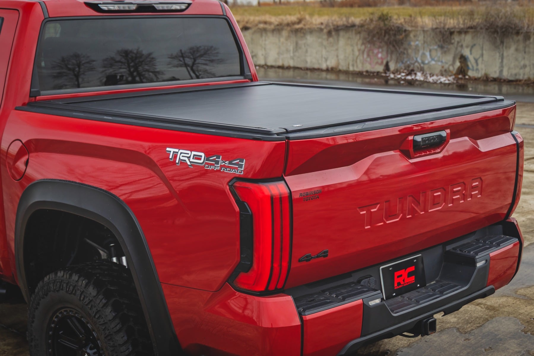 Powered Retractable Bed Cover | 5'7" Bed | Toyota Tundra 2WD/4WD (2022-2026) - Image 4