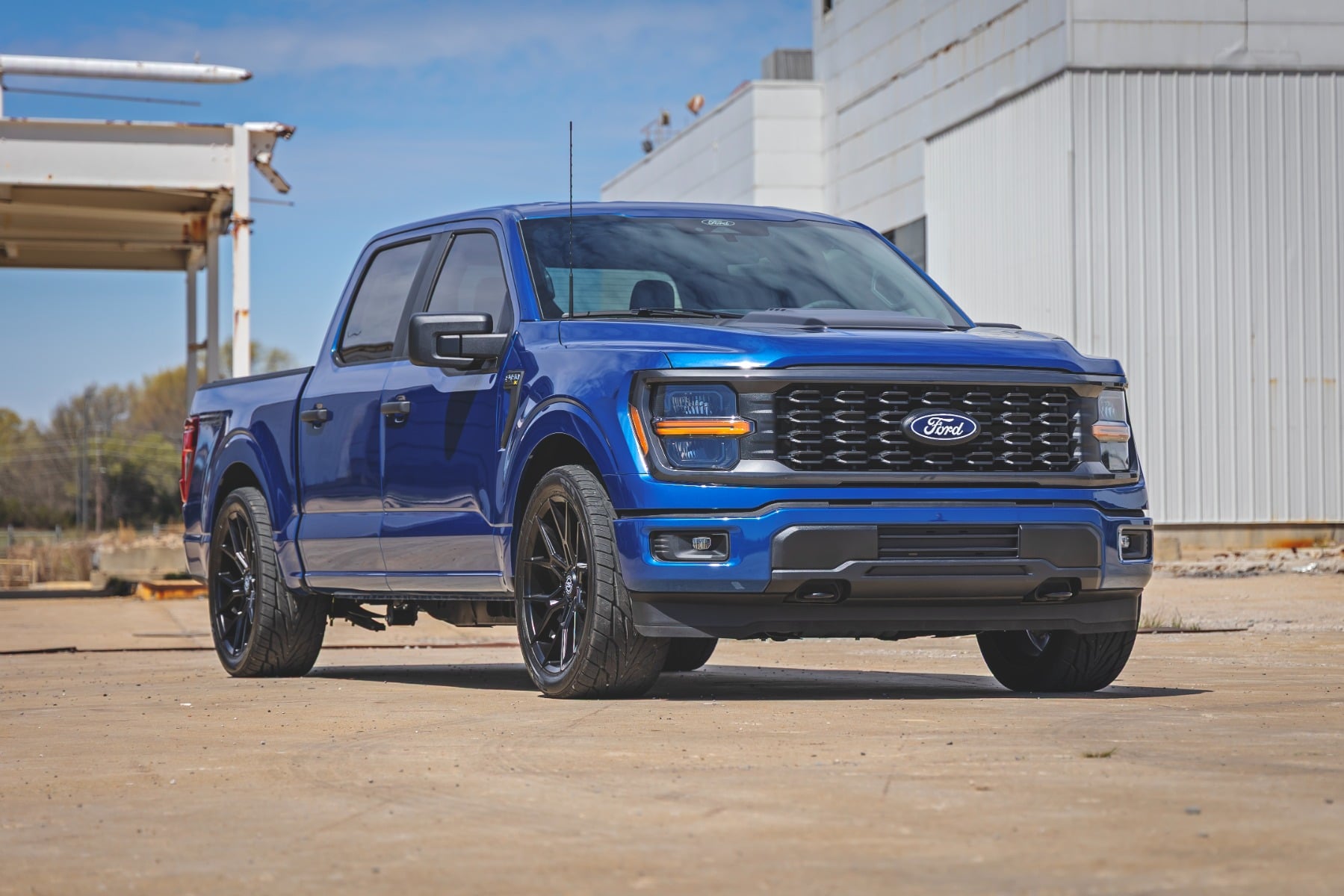 2 Inch Lowering Kit | 4 Inch Rear Lowering | M1 | Ford F-150 4WD (2015-2026) - Image 4