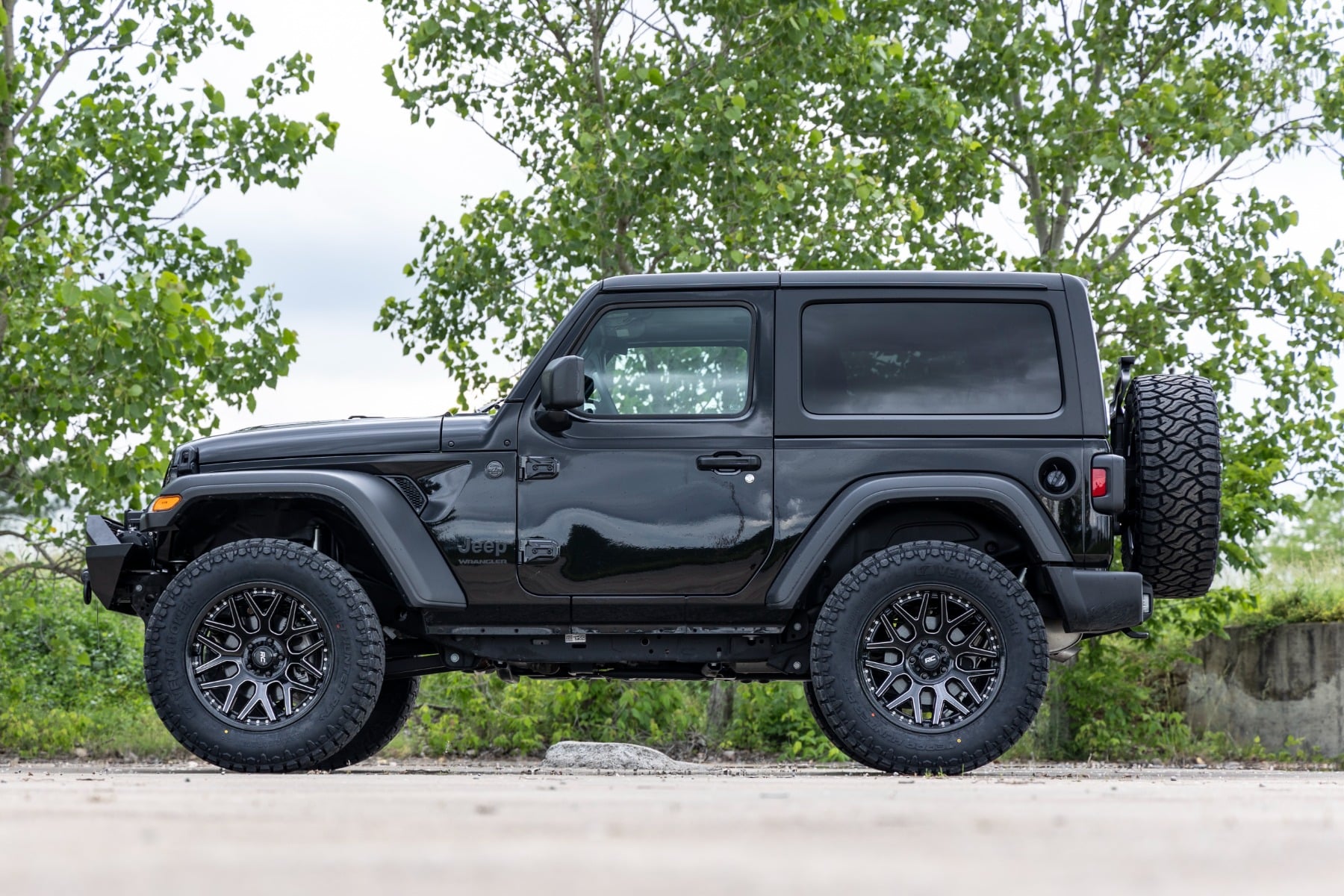 Rough Country 95 Series Wheel | Machined One-Piece | Gloss Black | 20x10 | 5x5 | -19mm - Image 6