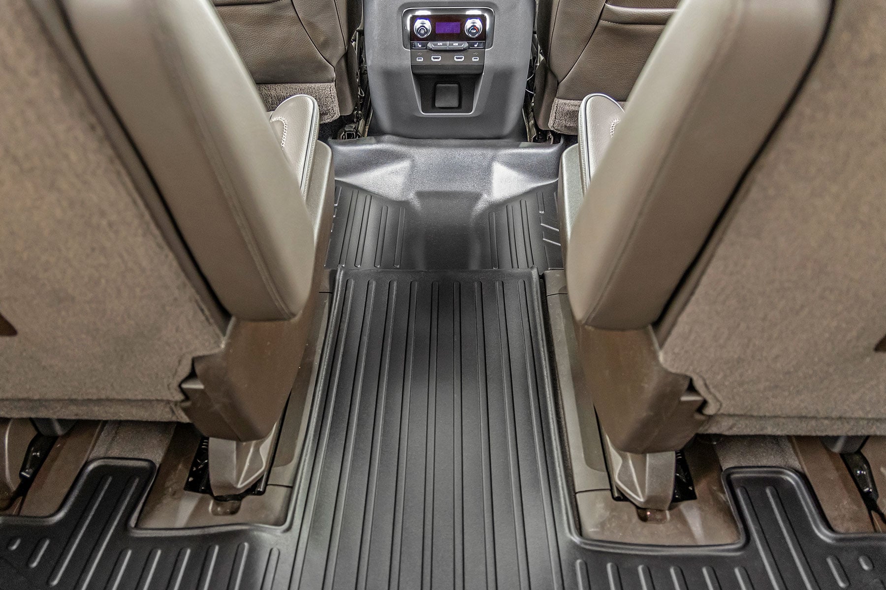 Floor Mats | FR & RR | FR/RR Bucket | Chevy/GMC Tahoe/Yukon 2WD/4WD (21-26) - Image 3