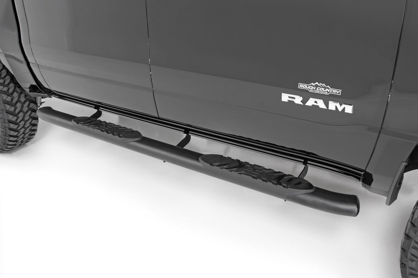 Oval Nerf Step | Crew Cab | Black | Ram 1500 (19-26)/1500 TRX (21-24) - Image 5