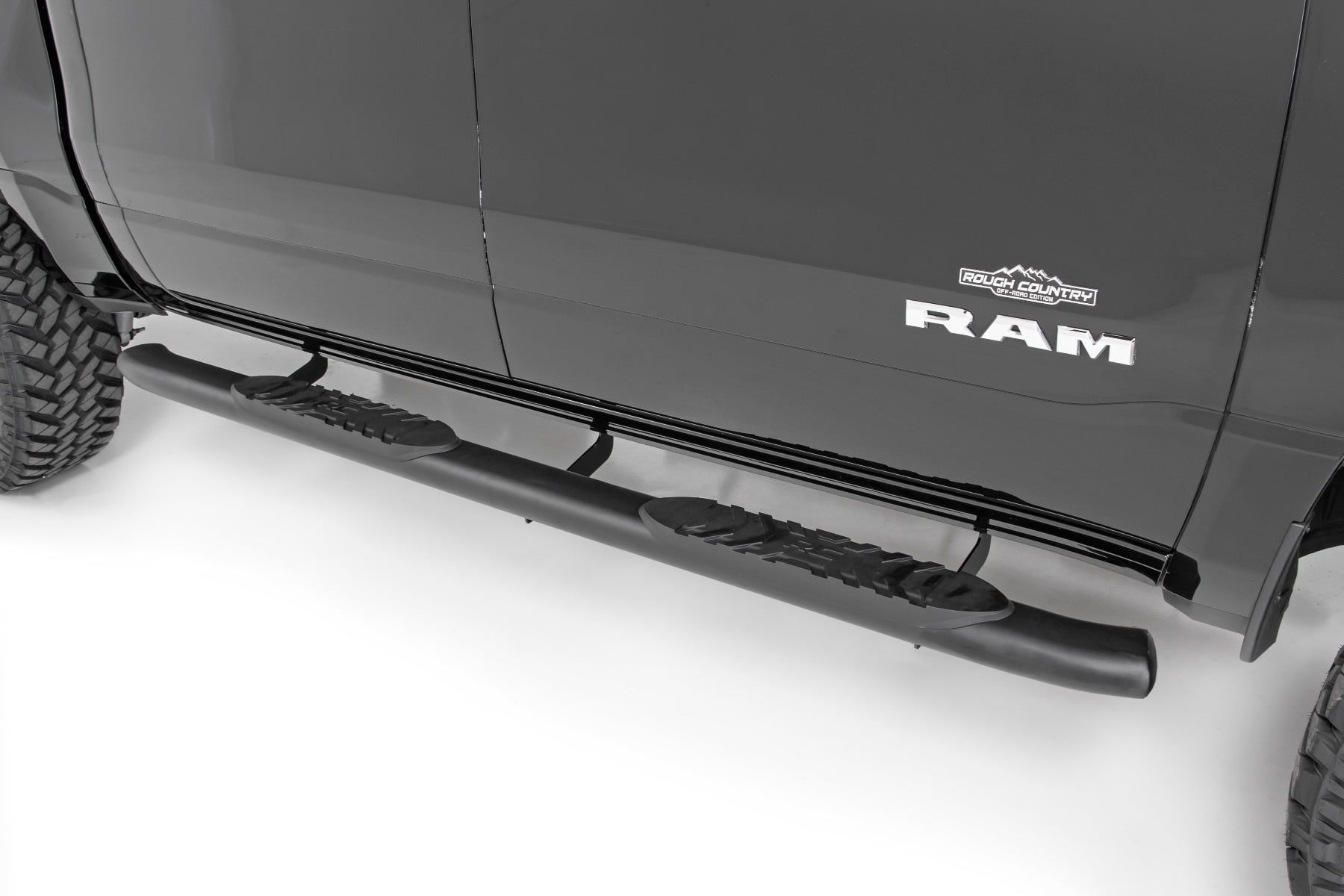 Oval Nerf Step | Crew Cab | Black | Ram 1500 (19-26)/1500 TRX (21-24) - Image 5