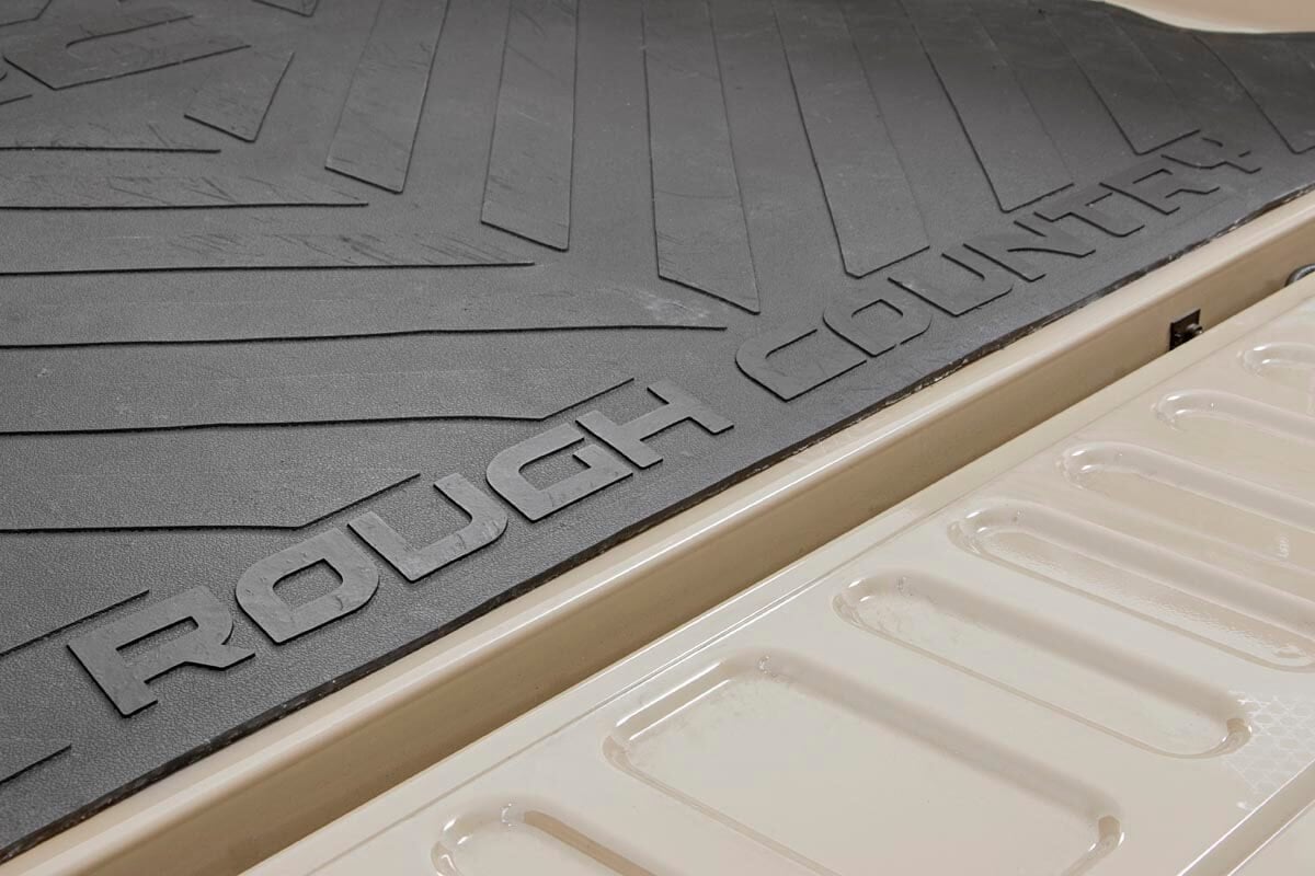 Bed Mat | 6'7" Bed | RC Logo | Chevy/GMC Sierra 1500 (19-26)/Silverado 1500 (19-26) - Image 2