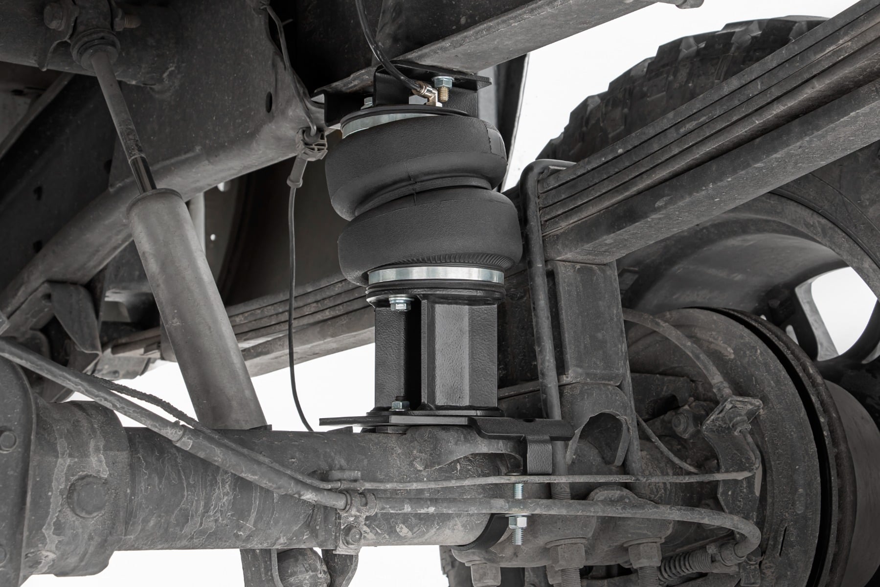 Air Spring Kit w/compressor | 6 Inch Lift Kit | Chevy/GMC 2500HD (01-10) - Image 5