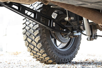 Traction Bar Kit | Inverted U-bolts | 0-6 Inch | Ford F-250 Super Duty (08-16) - Image 2