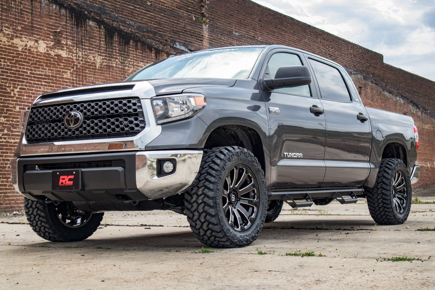 M1 Adjustable Leveling Struts | Monotube | 0-2" | Toyota Tundra 4WD (07-21) - Image 4