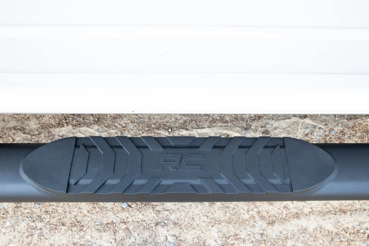 OVAL NERF STEP CREW CAB | BLACK | RAM 1500/2500/3500 2WD/4WD