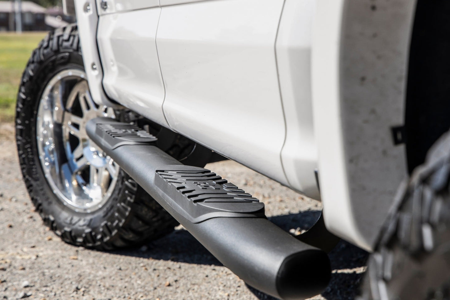 Oval Nerf Step | Crew Cab | Black | Ford F-150/Lightning/F-250/F-350/Raptor (15-26) - Image 2
