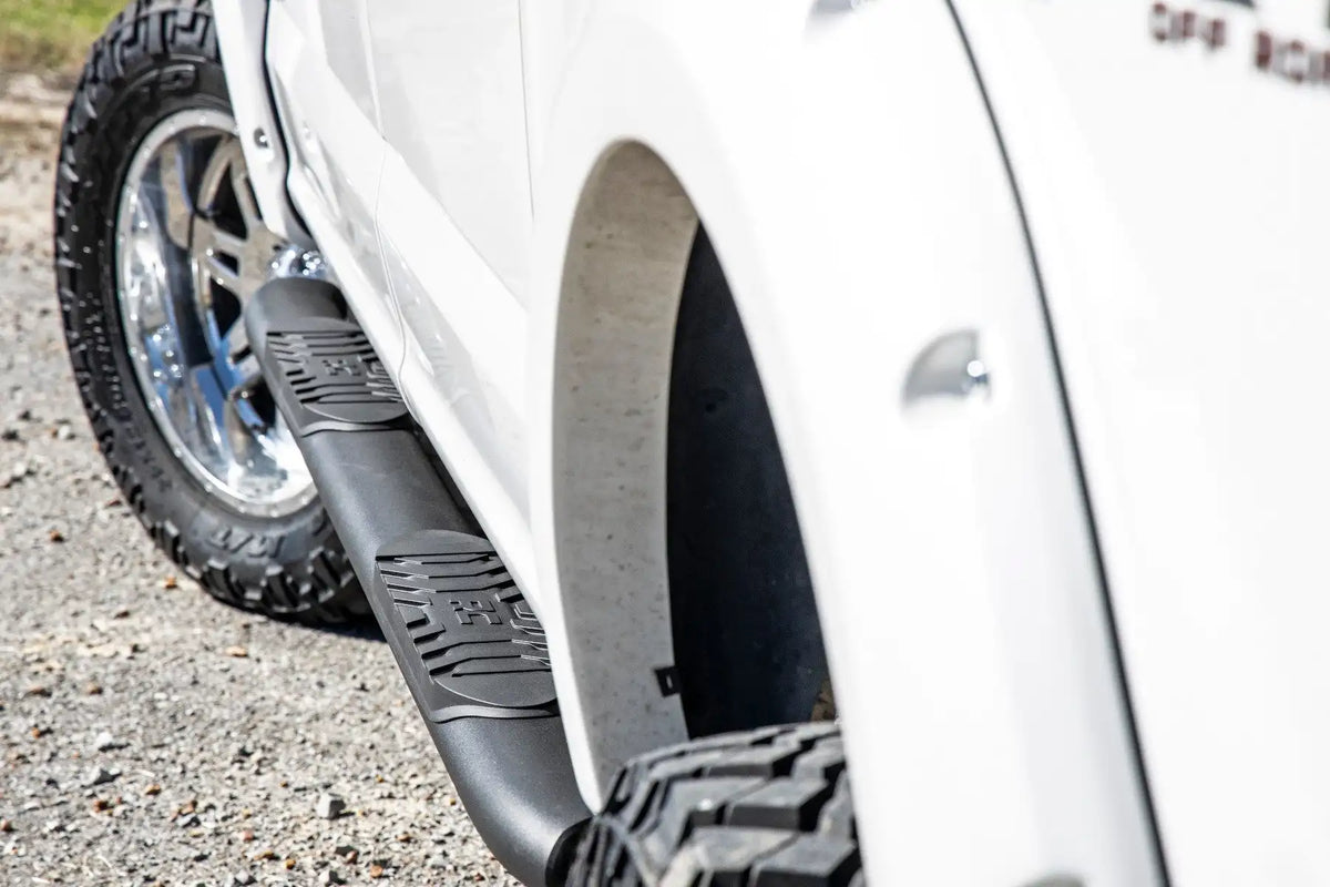 OVAL NERF STEP CREW CAB | BLACK | FORD F-150/F-150 LIGHTNING/RAPTOR (15-23)