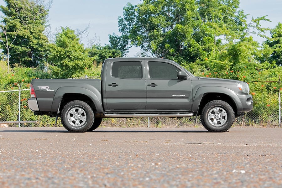2 Inch Leveling Kit | Aluminum | Red | Toyota Tacoma 2WD/4WD (2005-2023) - Image 2