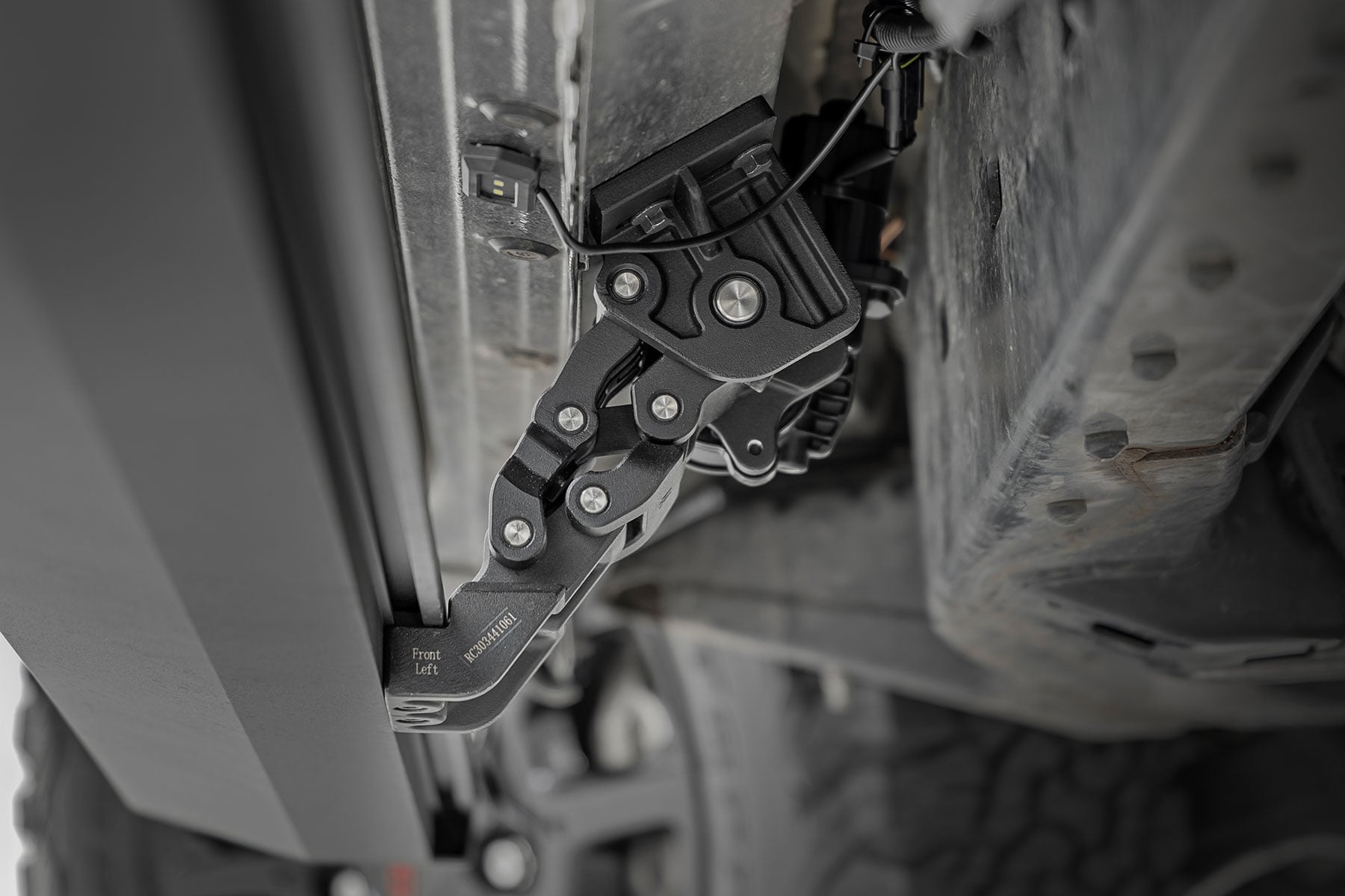 Power Running Boards | Dual Electric Motor | CrewMax | Toyota Tundra (07-21) - Image 6